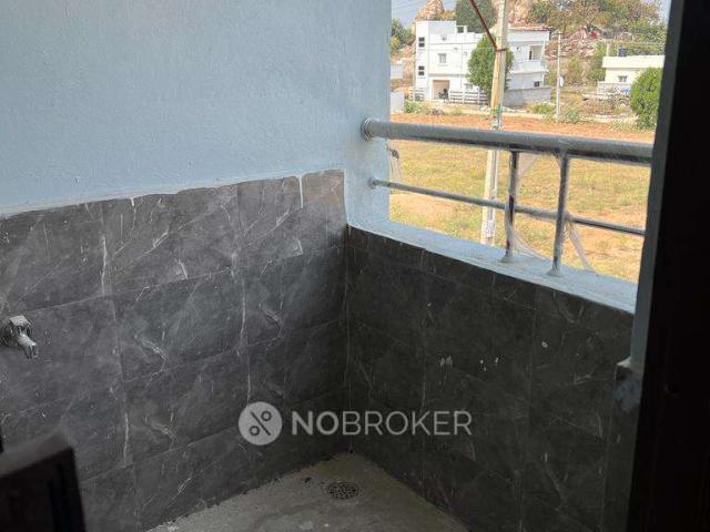1 BHK Flat In Standlone Building for Rent In Isnapur