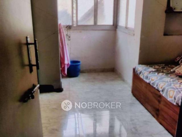 1 BHK Flat In Stadnalone Building For Sale In Malad West