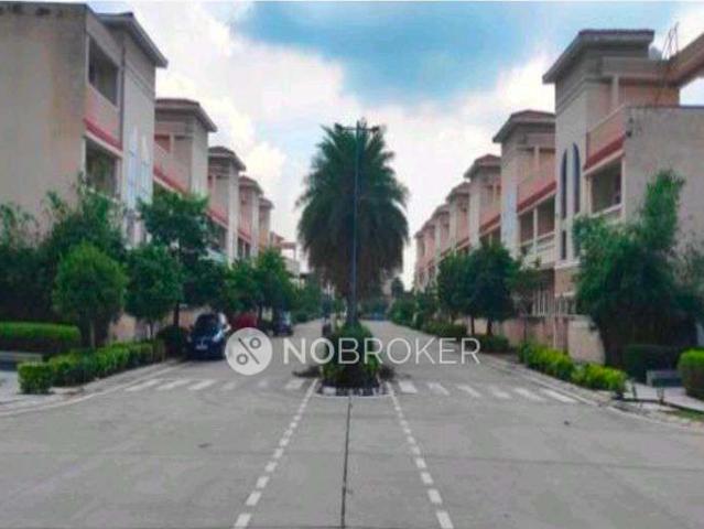1 BHK Flat In Supertech Upcountry, Yamuna Expressway, Greate