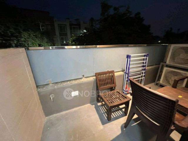1 BHK Flat In Swagatam Apartments for Rent In Sector 62