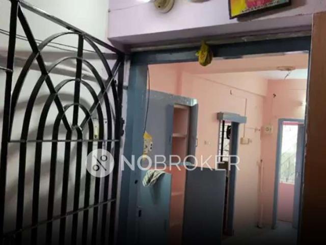 1 BHK Flat In Sasi Flats, Jaganatha Thotam For Sale In Teyn