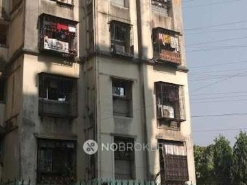 Flat for sale in MHB Colony Rd - Parking