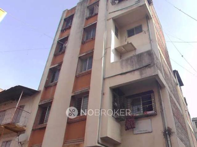 1 BHK Flat In Sitaram Apartment for Lease In Somwar Peth