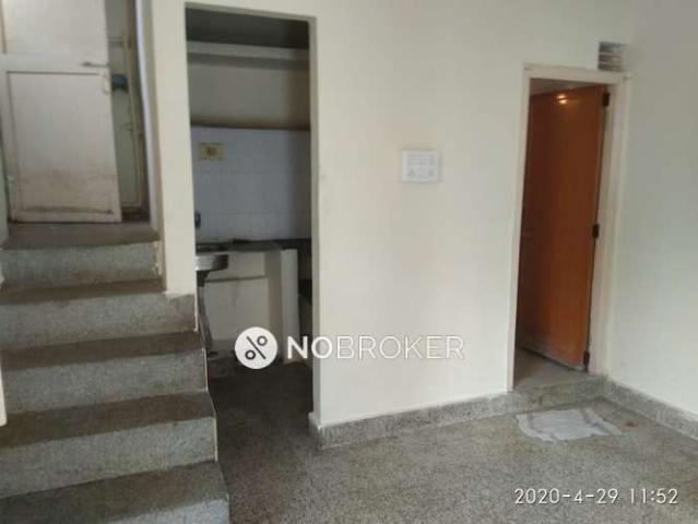 1 BHK Flat In Sri Venkateshwara Nilaya for Rent In 8th Block, Koramangala
