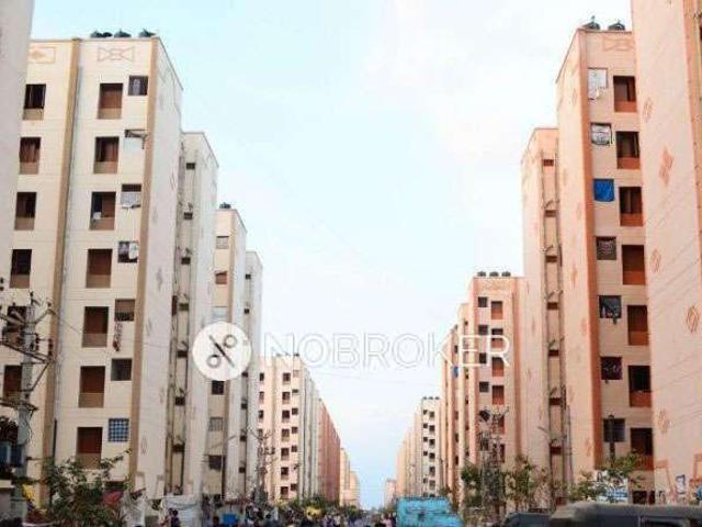 1 BHK Flat In Tamilnadu Slum Clearance Board, Perumbakkam Fo