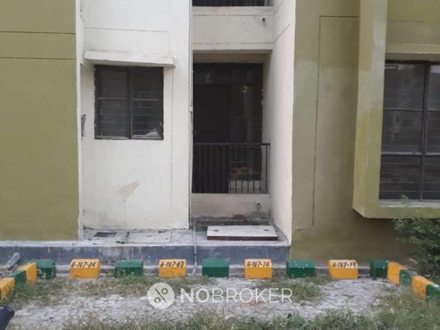 1 BHK Flat In Upavp Mandola Vihar Apartment for Rent In Loni