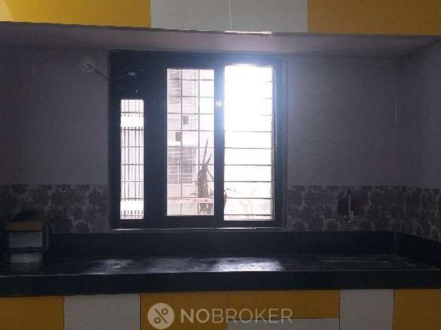 1 BHK Flat In Vastu Heights 3c Housing Society for Rent In Goregaon West