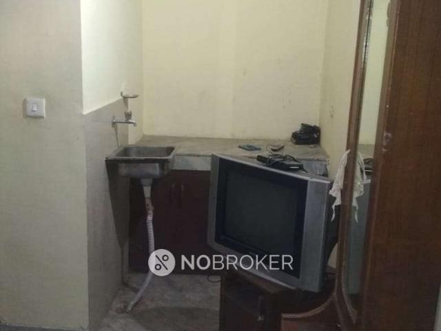 1 BHK Flat In Vk Gp for Rent In Sector 52