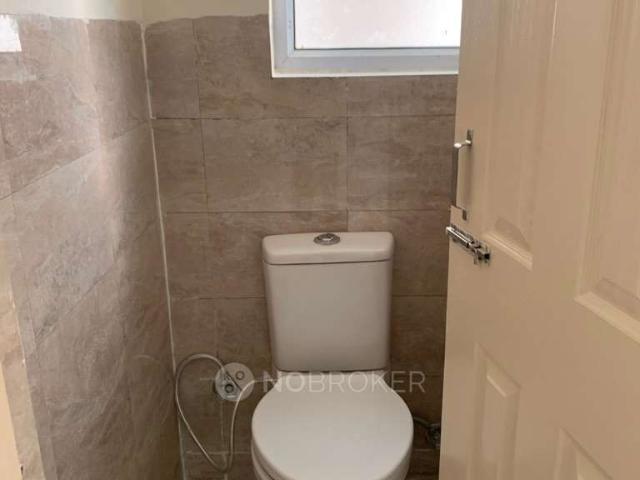 1 BHK Flat In Wave Hitech City for Rent In Sector 5