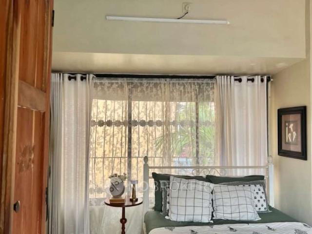 1 BHK Flat In Zeba Corner Building for Rent In Pali Hill