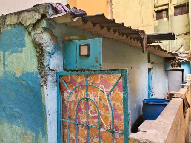 1 BHK House For Sale In Adugodi