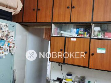 House for sale in Ceasar Road - Parking