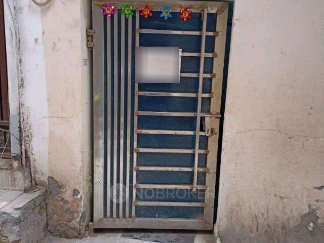 1 BHK House For Sale In Chirag Dilli
