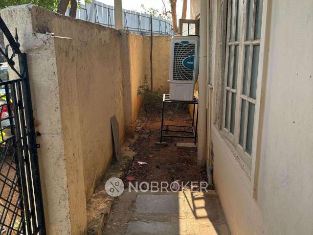 1 BHK House For Sale In Hafeezpet