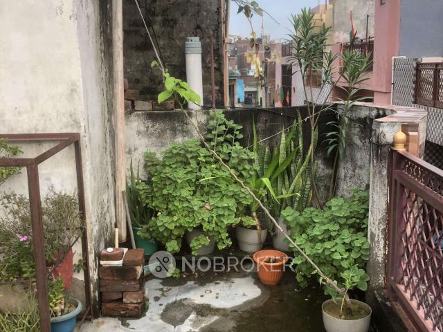 1 BHK House For Sale In Karawal Nagar