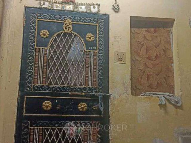 1 BHK House For Sale In Madangir