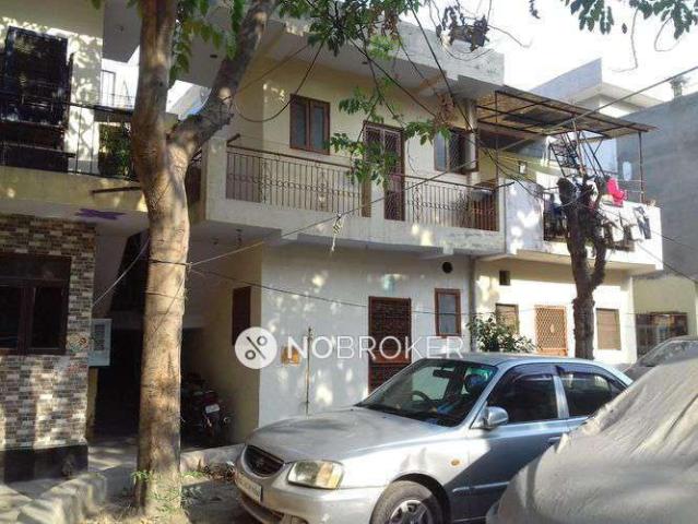 1 BHK House For Sale In Mayur Vihar