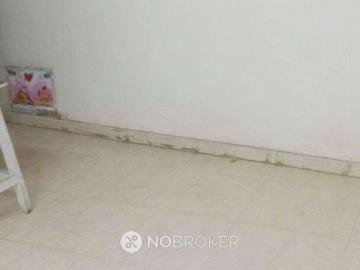 House for sale in Sadar Bazar Delhi - Parking