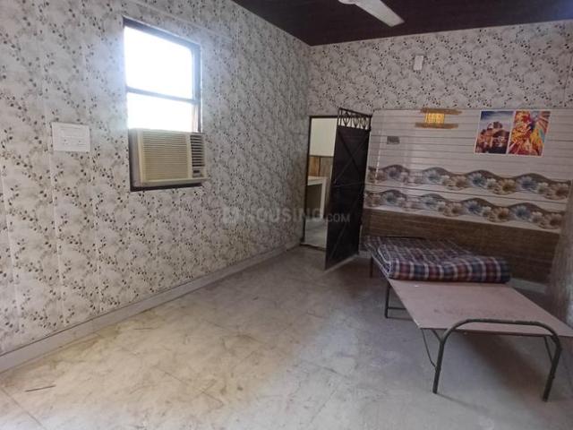 1 BHK Independent Builder Floor in Mukherjee Nagar for rent New Delhi. The reference number is 20274622