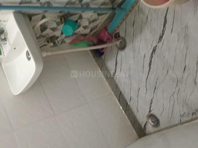 1 BHK Independent Builder Floor in Mahavir Enclave for rent New Delhi. The reference number is 20931358