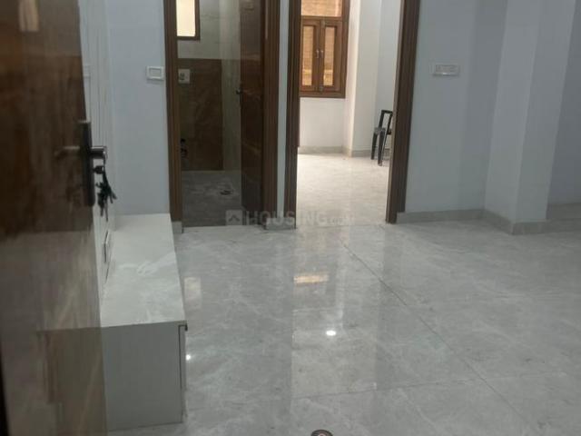 3 BHK Apartment in Mahavir Enclave for resale New Delhi. The reference number is 20430561