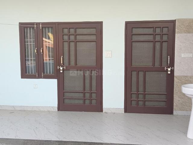1 BHK Independent Builder Floor in Mahanagar Colony for rent Bareilly. The reference number is 20728521