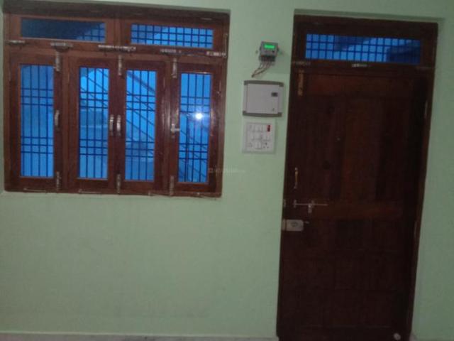 1 BHK Independent Builder Floor in Mainpur for rent Jaunpur. The reference number is 9149747