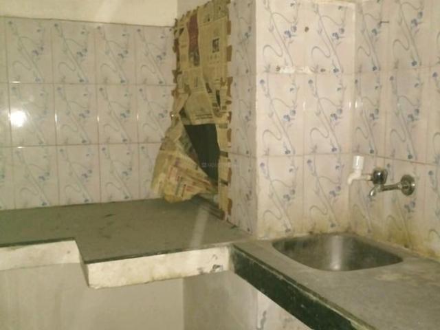1 BHK Independent Builder Floor in Mayur Vihar Phase 1 for rent New Delhi. The reference number is 16972957