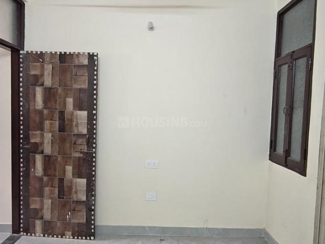1 BHK Independent Builder Floor in Mayur Vihar Phase 1 for rent New Delhi. The reference number is 19097618