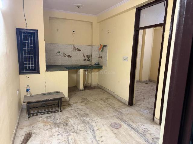 1 BHK Independent Builder Floor in Mayur Vihar Phase 1 for rent New Delhi. The reference number is 20203402