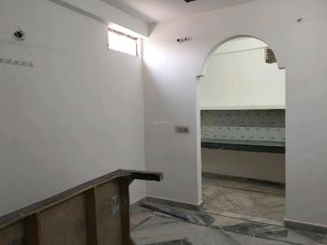 1 BHK Independent Builder Floor in Mayur Vihar Phase 1 for rent New Delhi. The reference number is 20292784