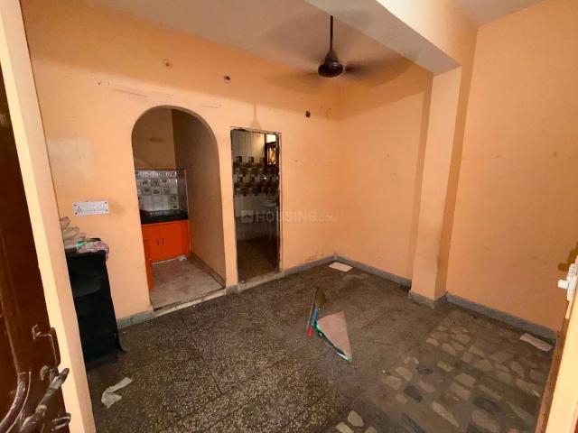 1 BHK Independent Builder Floor in Mayur Vihar Phase 1 for rent New Delhi. The reference number is 20411290