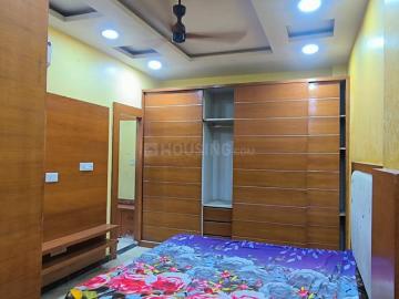1 BHK Independent Builder Floor in Mayur Vihar Phase 1 for rent New Delhi. The reference number is 20470997