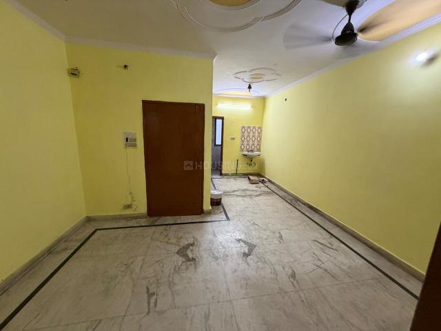 1 BHK Independent Builder Floor in Mayur Vihar Phase 1 for rent New Delhi. The reference number is 20532894