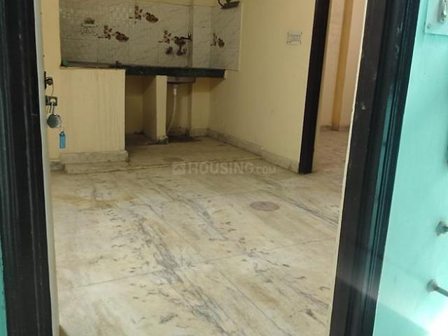 1 BHK Independent Builder Floor in Mayur Vihar Phase 1 for rent New Delhi. The reference number is 20589429