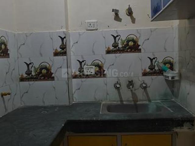 1 BHK Independent Builder Floor in Mayur Vihar Phase 1 for rent New Delhi. The reference number is 20655362