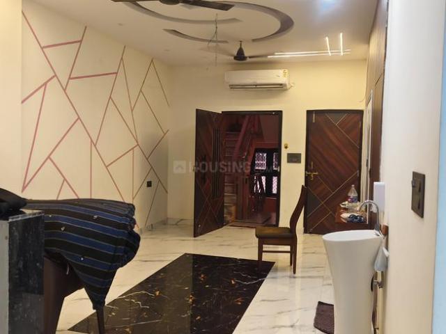 1 BHK Independent Builder Floor in Mayur Vihar Phase 1 for rent New Delhi. The reference number is 20662064