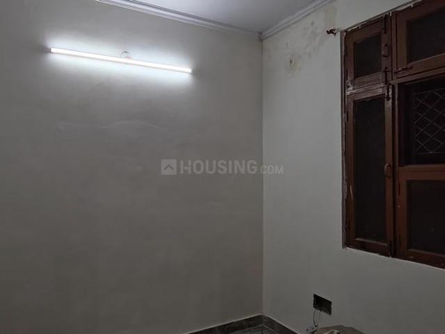 1 BHK Independent Builder Floor in Mayur Vihar Phase 1 for rent New Delhi. The reference number is 20671544