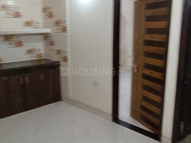 1 BHK Independent Builder Floor in Mayur Vihar Phase 1 for rent New Delhi. The reference number is 20833542