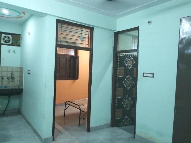 1 BHK Independent Builder Floor in Mayur Vihar Phase 1 for rent New Delhi. The reference number is 20862637