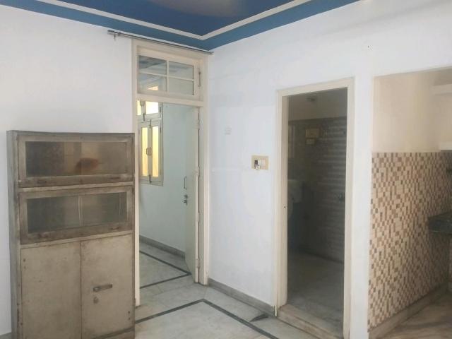 1 BHK Independent Builder Floor in Mayur Vihar Phase 1 for rent New Delhi. The reference number is 20896610