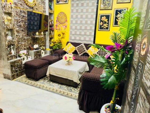 1 BHK Independent Builder Floor in Mayur Vihar Phase 1 for rent New Delhi. The reference number is 20915034
