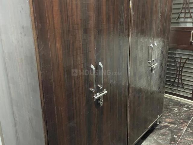 1 BHK Independent Builder Floor in Mayur Vihar Phase 1 for rent New Delhi. The reference number is 20996430