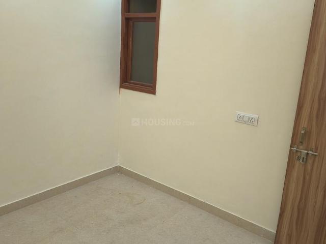 1 BHK Independent Builder Floor in Mayur Vihar Phase 1 for resale New Delhi. The reference number is 20301976