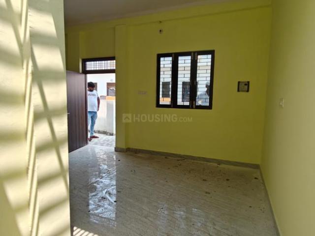 1 BHK Independent Builder Floor in Mohanlalganj for rent Lucknow. The reference number is 20679197