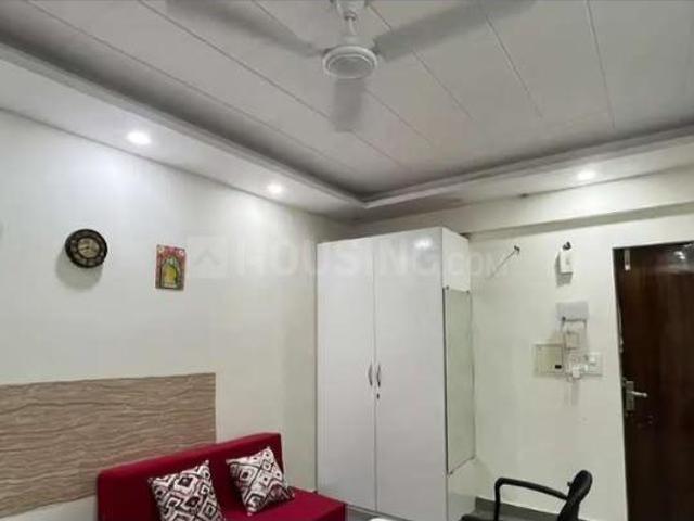 1 BHK Independent Builder Floor in Moti Nagar for rent New Delhi. The reference number is 20985919