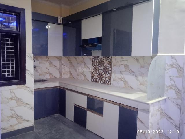 1 BHK Independent Builder Floor in Nawada for rent New Delhi. The reference number is 12966875