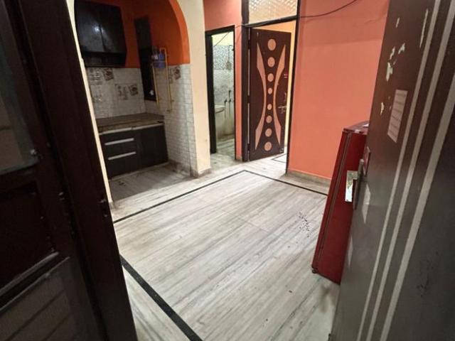 1 BHK Independent Builder Floor in New Ashok Nagar for rent New Delhi. The reference number is 19925191