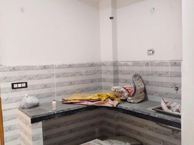 1 BHK Independent Builder Floor in New Ashok Nagar for resale New Delhi. The reference number is 21140663