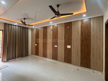 Flat for rent in Punjab - Balcony, Security